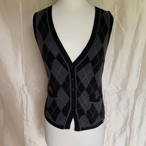 Esprit Button Sweater Vest Lg.